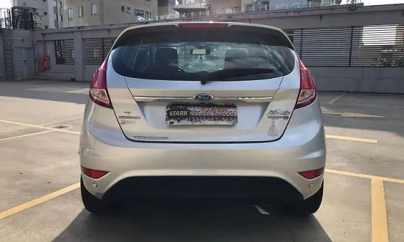 Fiesta Titanium 1.6 ...