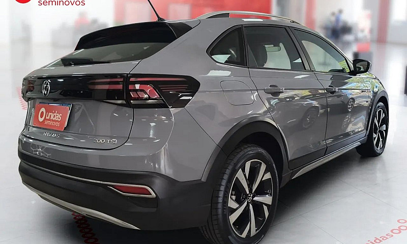 Volkswagen Nivus Hig...