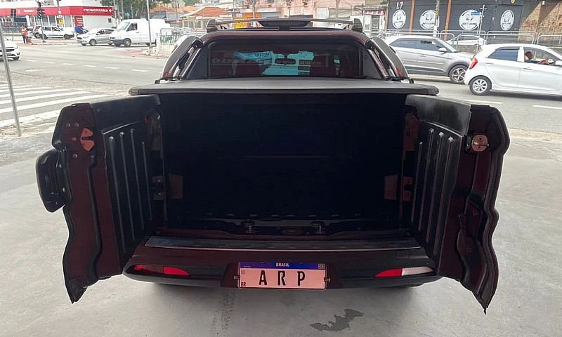 Fiat Toro Volcano 2....