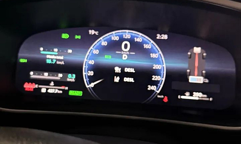 Toyota Corolla Cross...