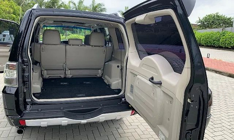 Mitsubishi Pajero Hp...