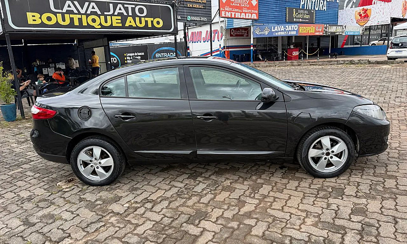 Renault Fluence Sed....