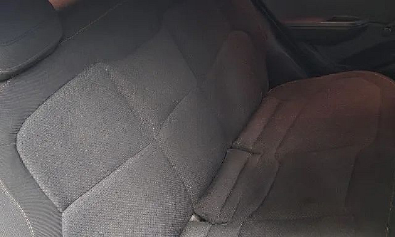 Chevrolet Onix Hatch...