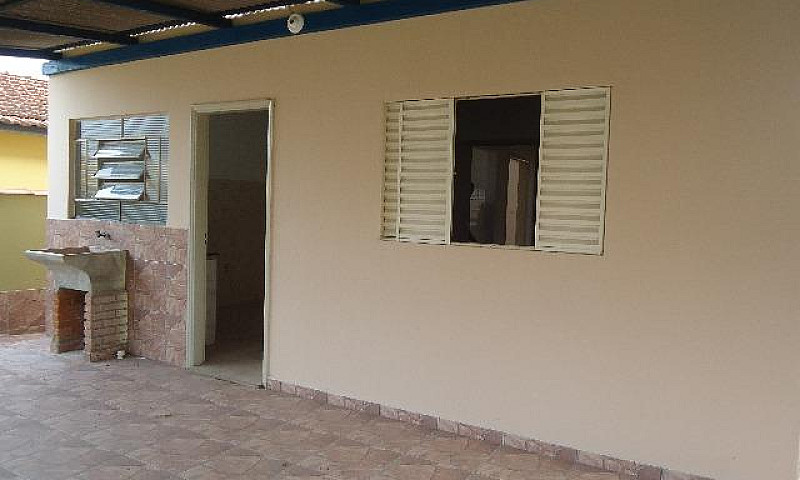 Cod 8- Casa Cajuru C...