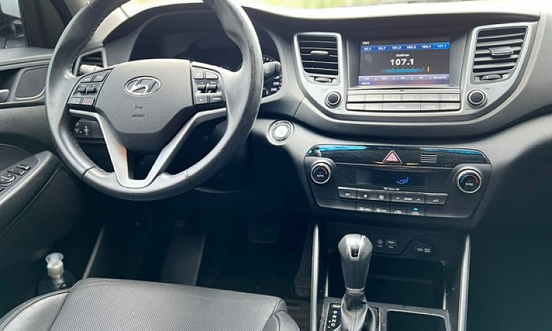 Hyundai Tucson 1.6 1...