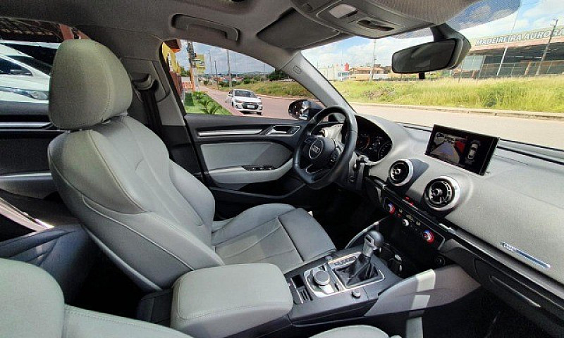 Audi A3 Sedan 1.4 Pr...
