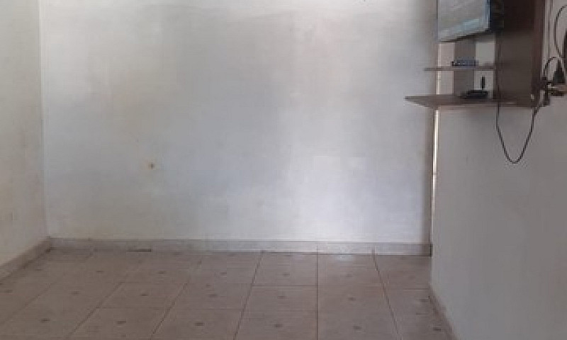 Casa Abaixo Da Funda...