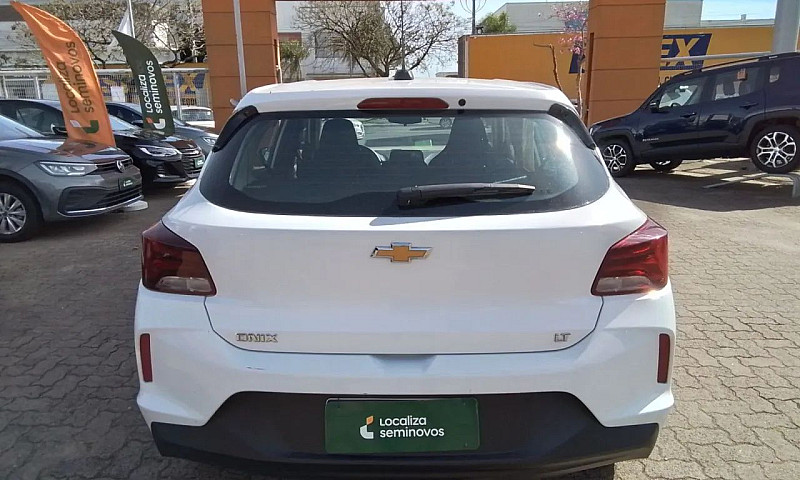 Chevrolet Onix Hatch...