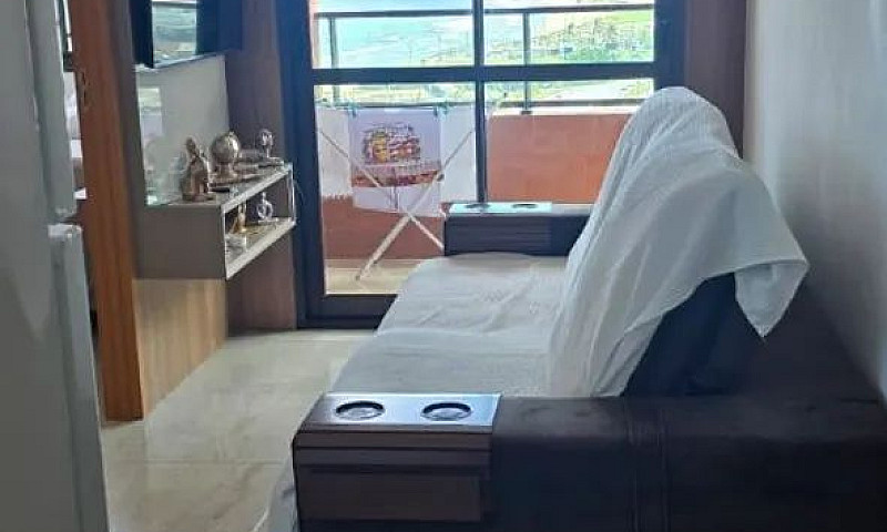 Alex Aluga, Apartame...