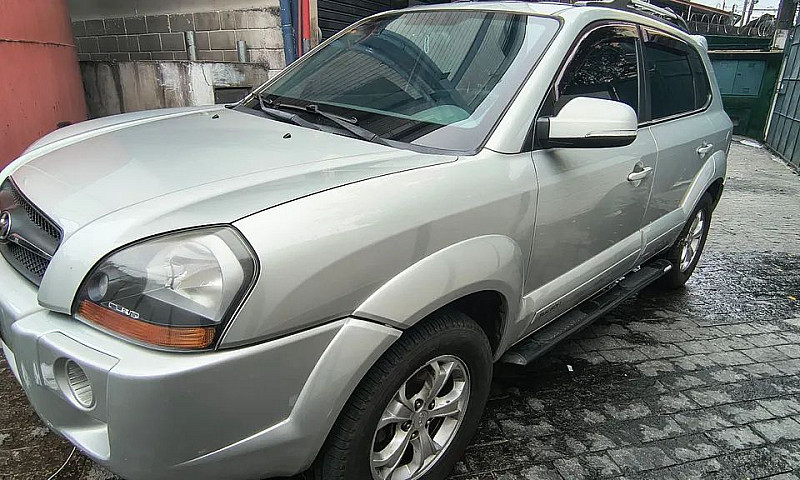 Hyundai Tucson 2.0 1...