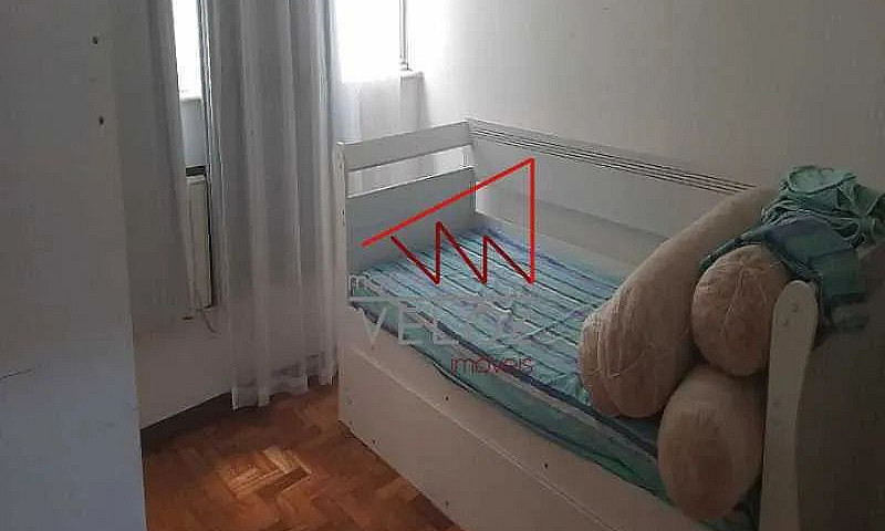 Apartamento-À Venda-...