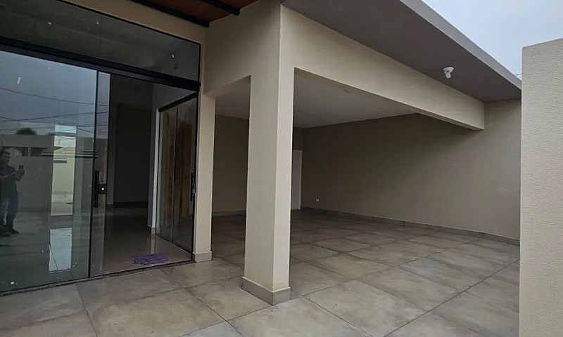 Vende-Se / Casa Nova...