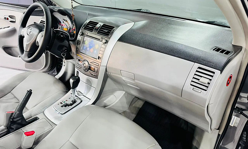 Toyota Corolla Xei 2...
