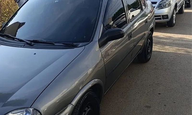 Chevrolet Corsa Seda...