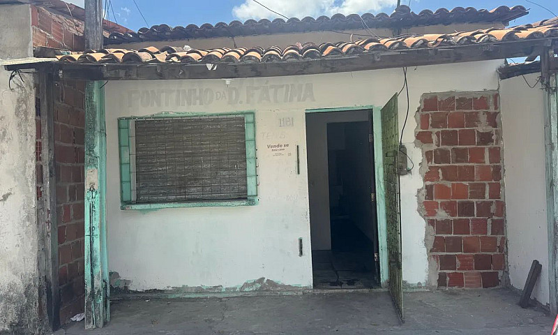 Vendo Essa Casa ...