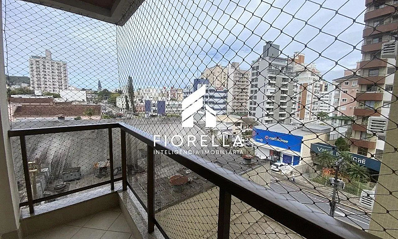 Apartamento Com 03 D...
