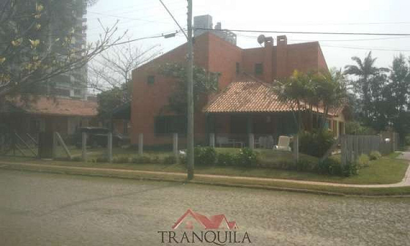 Excelente Residência...