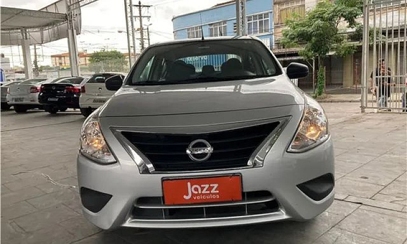 Nissan Versa 2021 1....