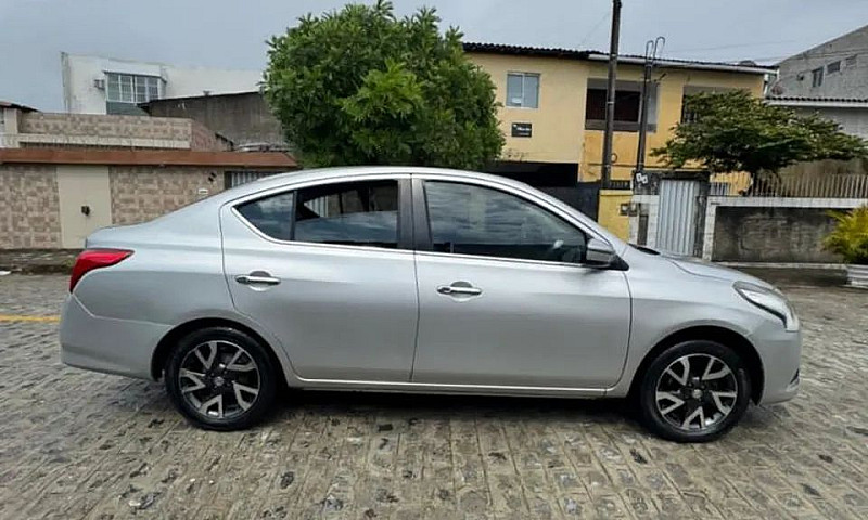 Nissan Versa Sl 1.6 ...