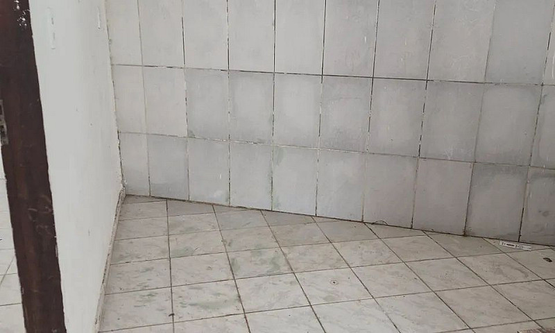 Alugo Casa Com 2 Qua...