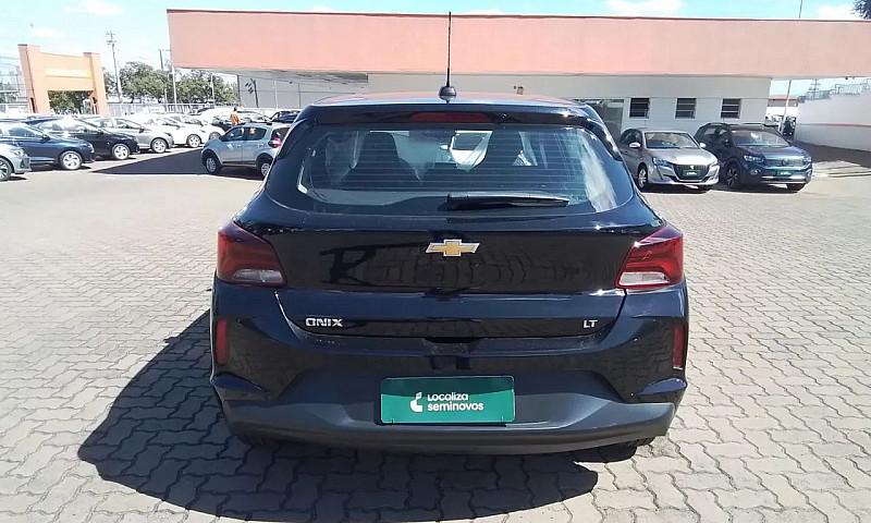 Chevrolet Onix 2024 ...