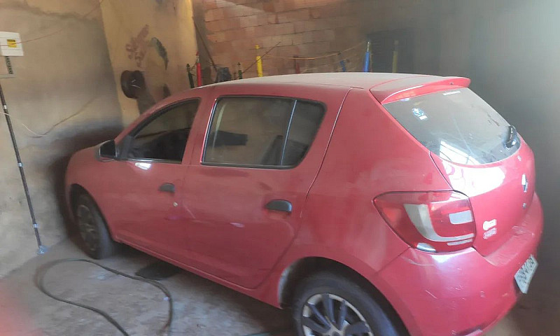 Renault Sandero Auth...