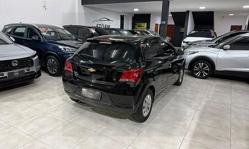 Chevrolet Onix Hatch...