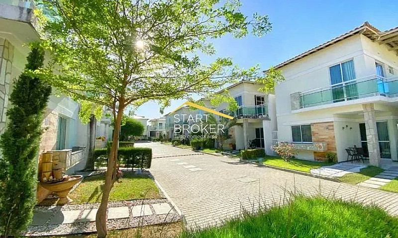 Casa De Condomínio C...