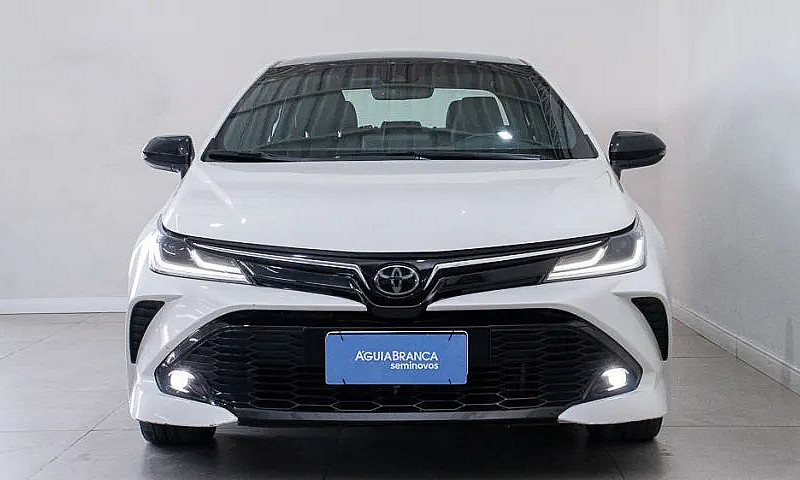 Toyota Corolla Cross...
