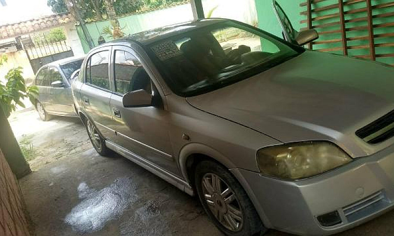 Vendo Astra 2003...