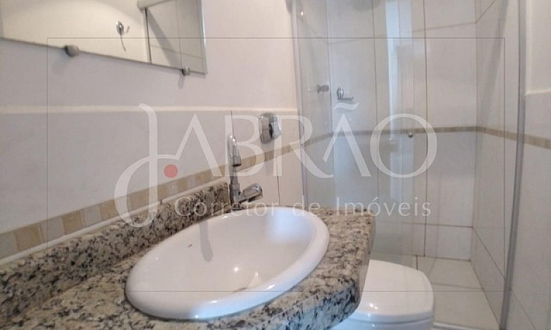 Apartamento Com Um Q...