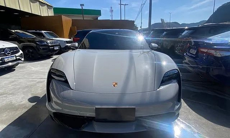 Porsche Taycan 2021 ...