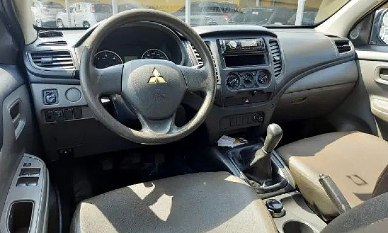 Mitsubishi L200 Trit...
