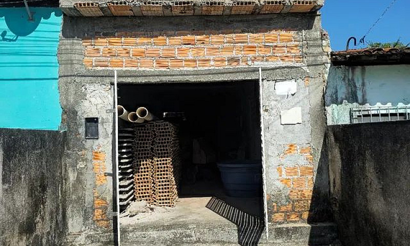 Casa Em Penedo ...