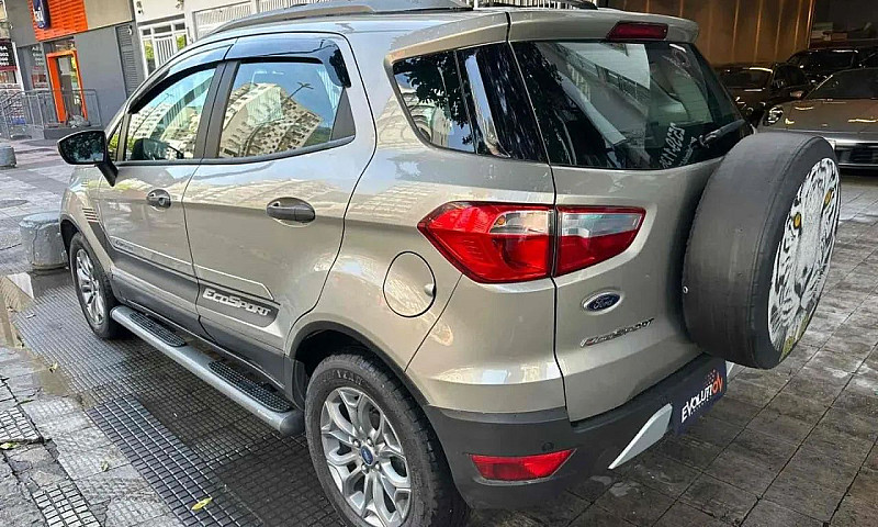 Ford Ecosport 2015 1...