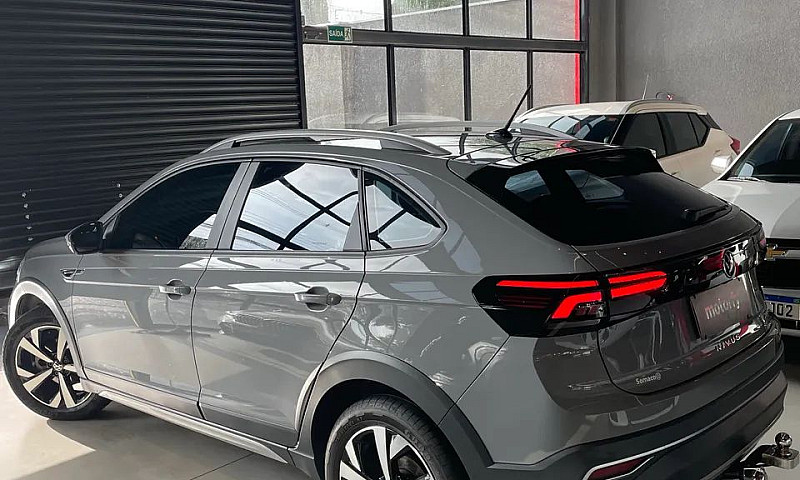 Volkswagen Nivus Hig...