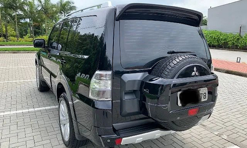 Mitsubishi Pajero Hp...