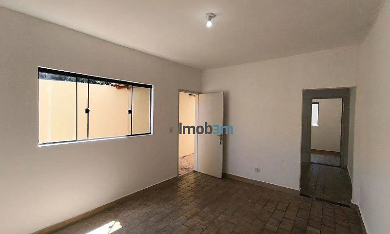 Casa Com 2 Dormitóri...
