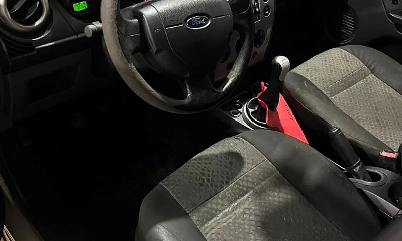 Ford Fiesta 1.6 8V F...