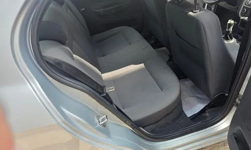 Volkswagen Voyage 1....
