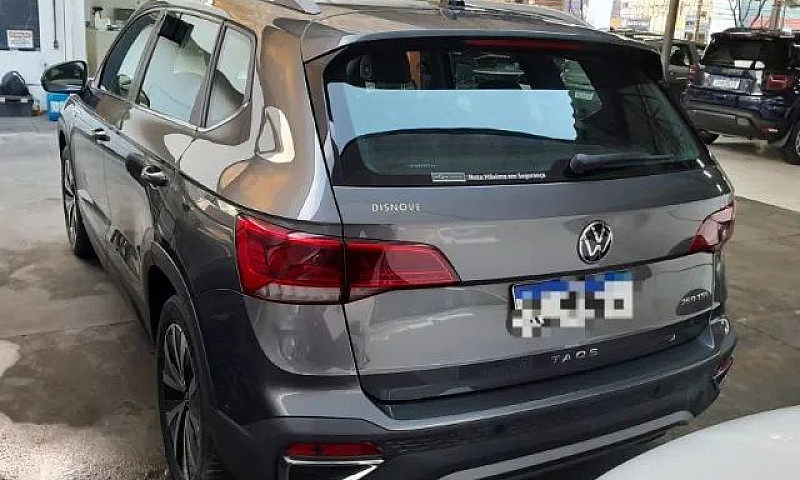 Volkswagen Taos High...
