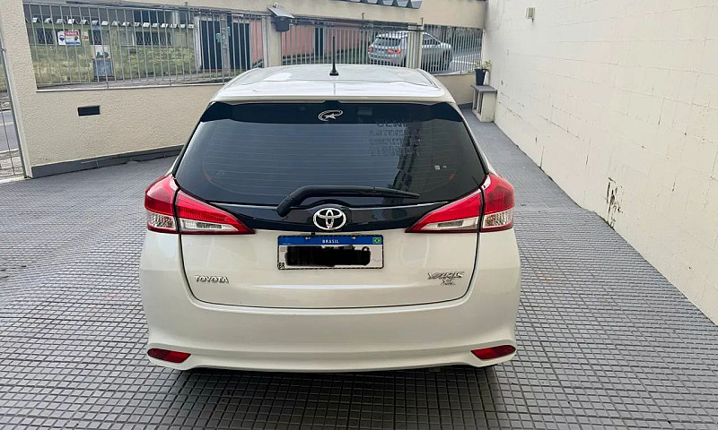 Toyota Yaris Xl 1.3 ...