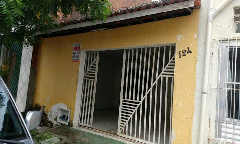 Imóvel Localizado No...