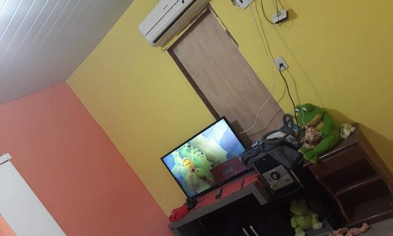 Casa Com 3 Quartos N...