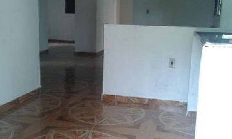 Vende-Se Casa Murada...