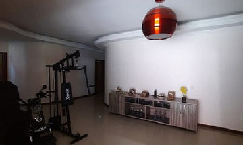 Casa Com 5 Quartos A...