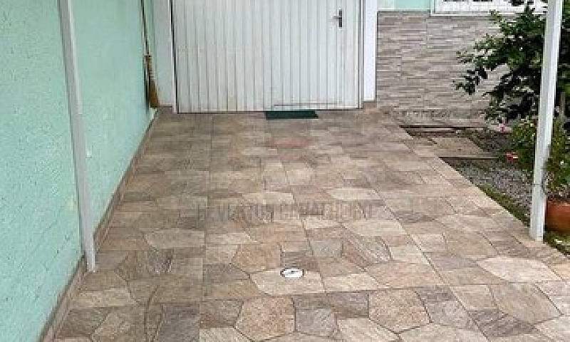 Casa Disponível Para...