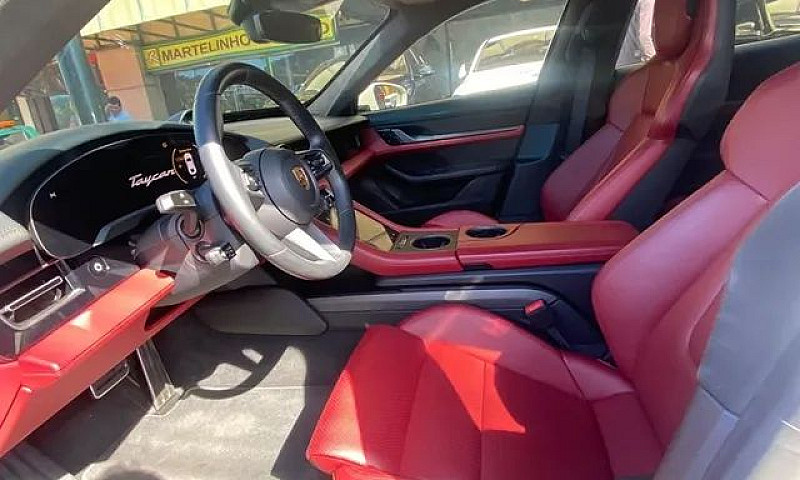 Porsche Taycan 2021 ...