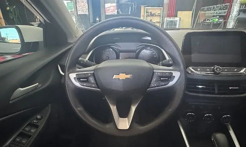 Chevrolet Onix Plus ...