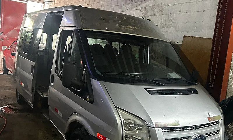 Ford Transit Van 355...